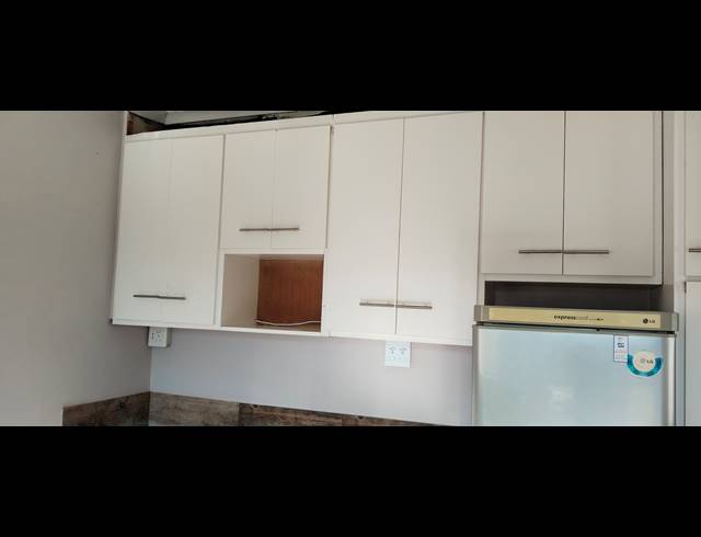 1 BEDROOM FREEHOLD TO LET IN FAIRWAYS